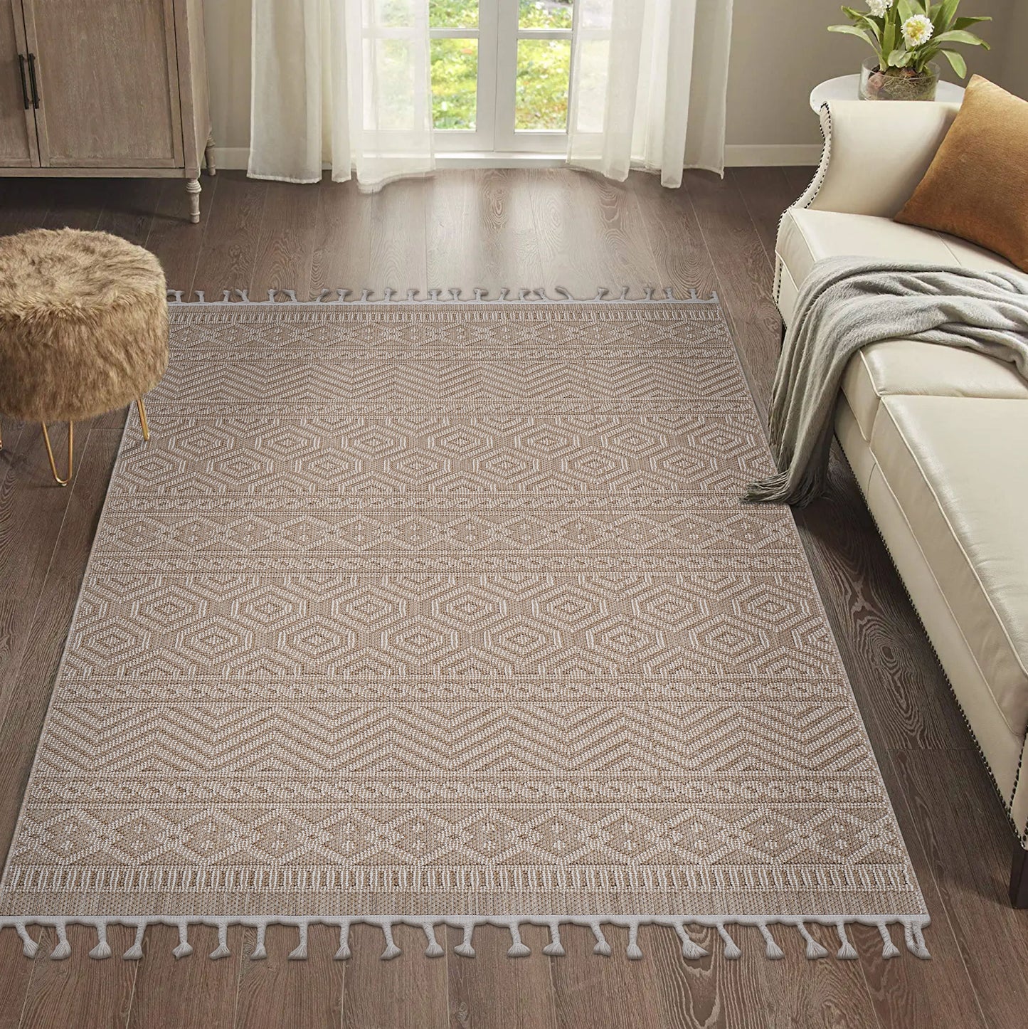 6' x 9' Geometric Indoor / Outdoor Area Rug - Mocha