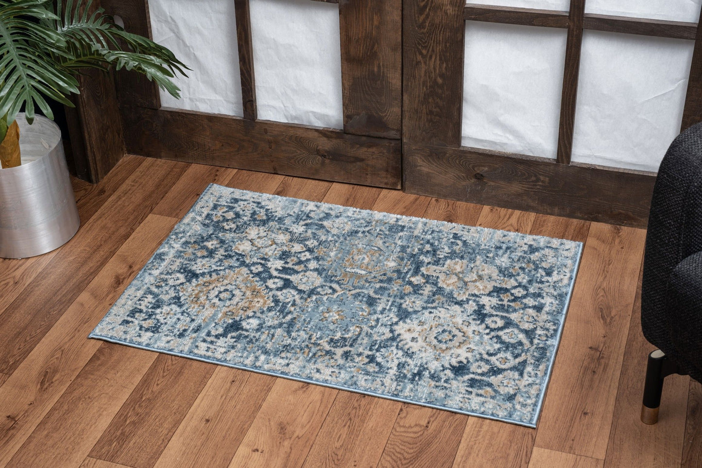 Noble - 5'3" X 7'3" Area Rug - Blue