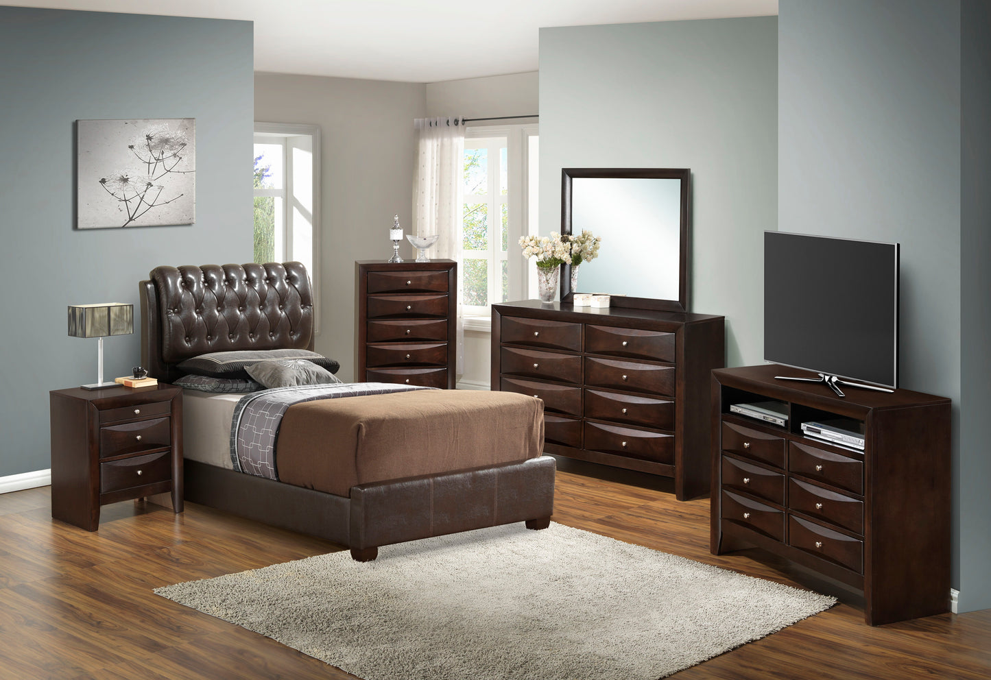 Marilla - Upholstered Bed