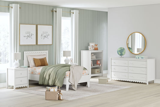 Hallityn - Platform Bedroom Set