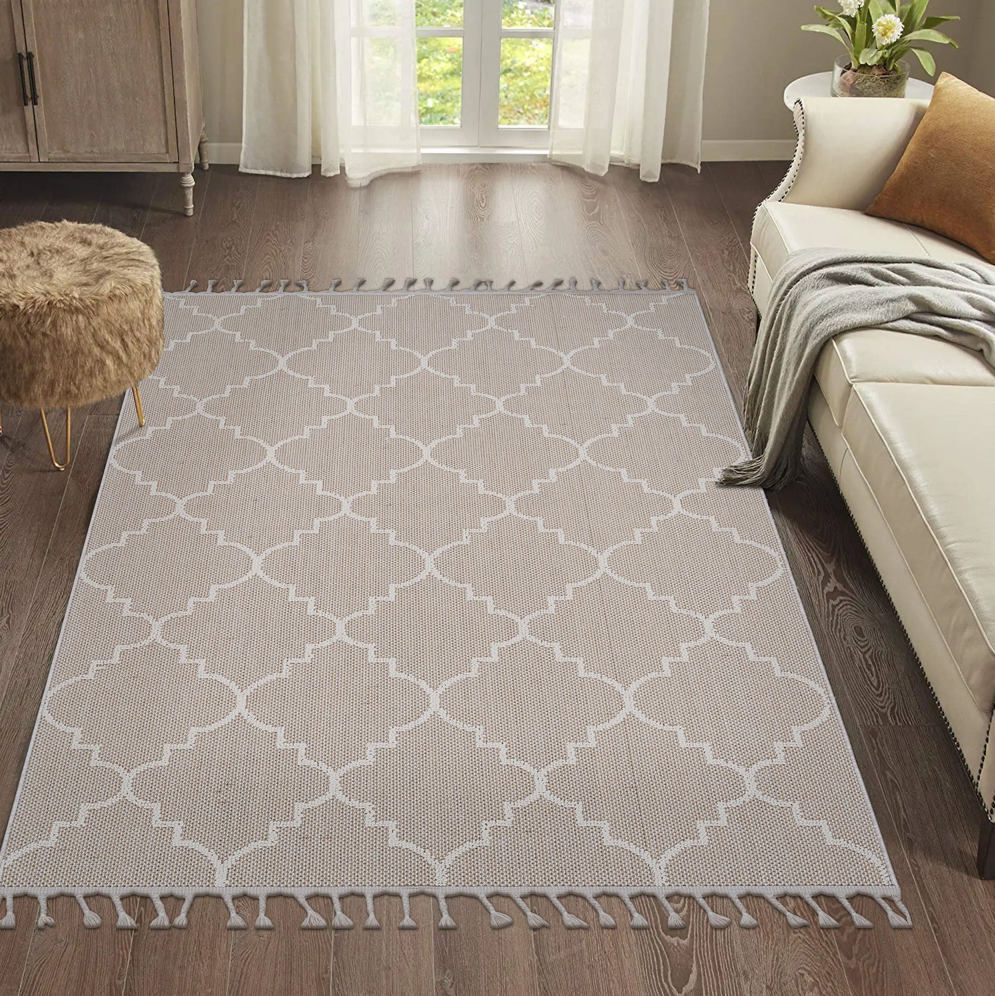 Guros - 8' x 10' Trellis Indoor / Outdoor Area Rug - Ivory